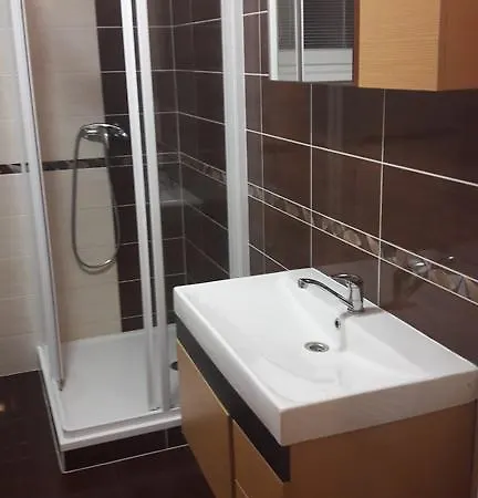 Modern Center With Private Parking *